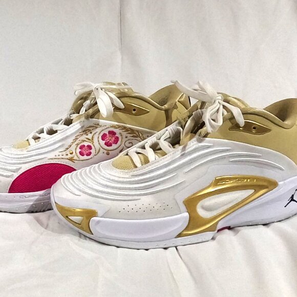 Nike Jordan Luka 3 SE Size 9.5M, 11W - Picture 1 of 6